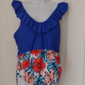 🌺🌺 Tropical Hibiscus Ruffle Front One Piece Swimsuit. Plus 3XL